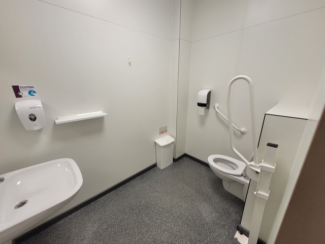 Eerste stoma-vriendelijk toilet in ZAS Middelheim